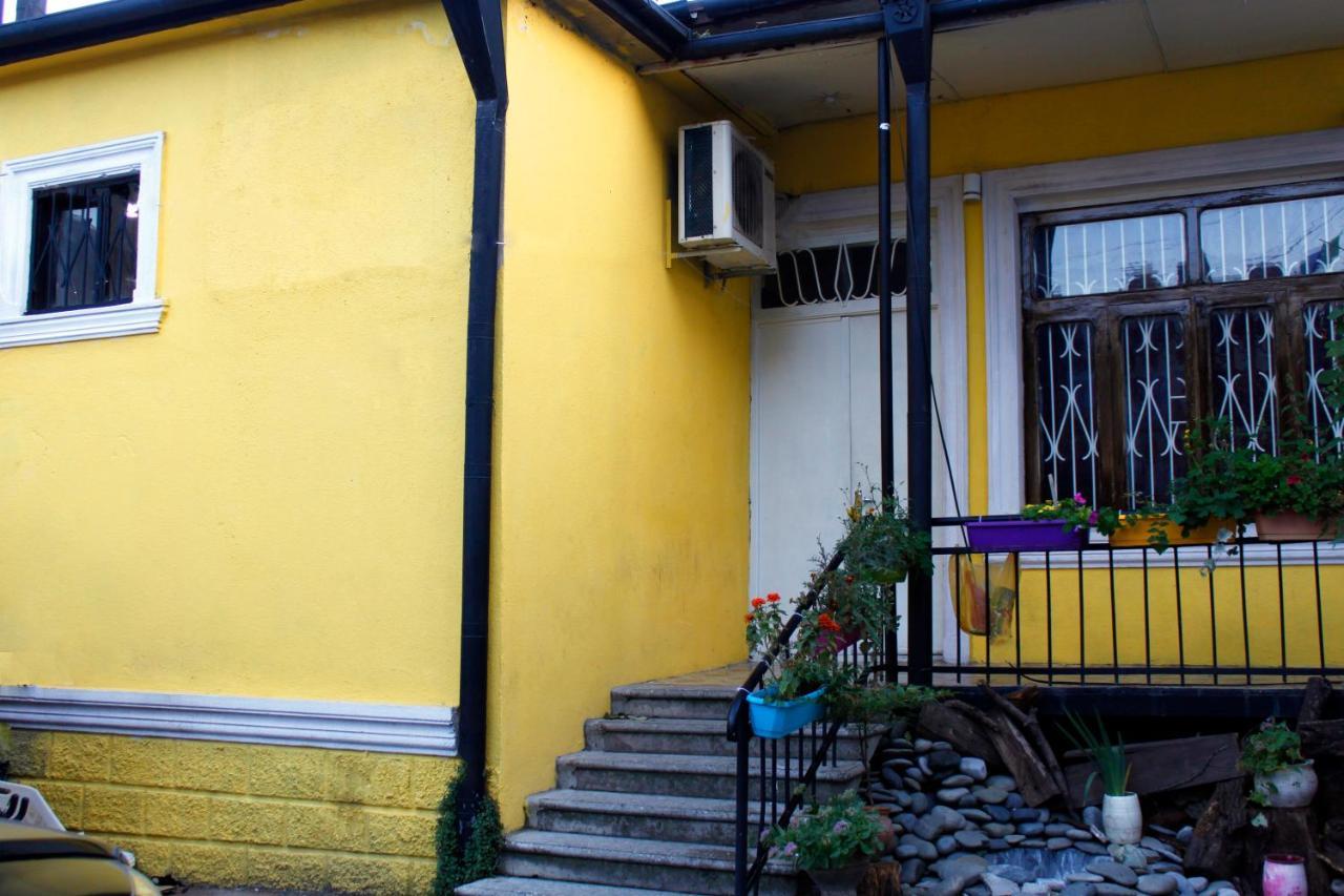Colors Hostel Tiflis Dış mekan fotoğraf